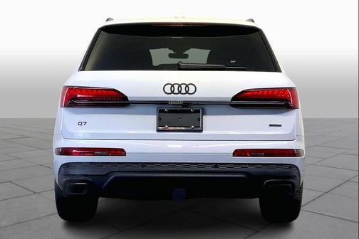 Glacier White m 2026 Audi Q7 55 Premium Plus