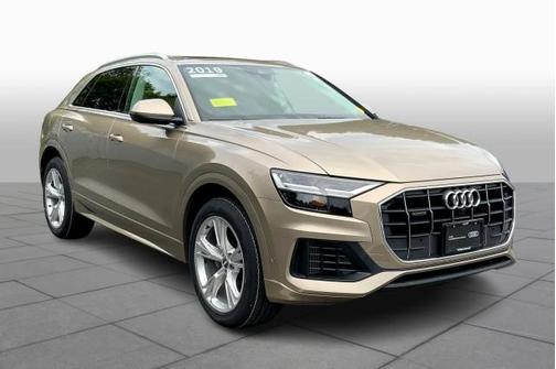 Photo 2 of 32 of 2019 Audi Q8 3.0T Premium
