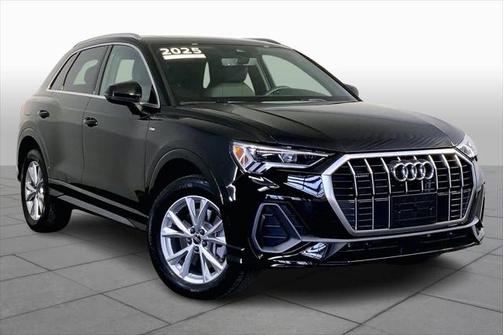 2025 Audi Q3 Premium 45 TFSI S line quattro Tiptronic