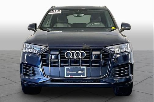 Waitomo Blue Metallic 2024 Audi Q7 55 Premium Plus