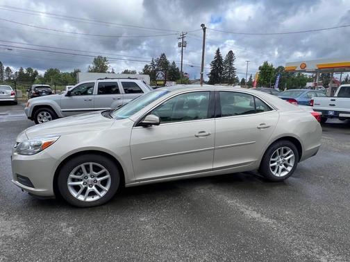 Champagne Silver Metallic 2014 Chevrolet Malibu 1LT