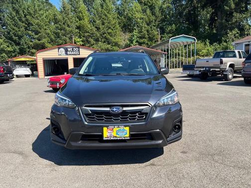 GREY 2018 Subaru Crosstrek 2.0i