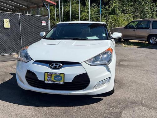 Century White 2013 Hyundai Veloster Base