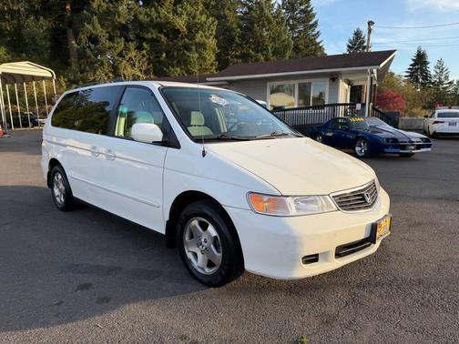 Taffeta White 2000 Honda Odyssey EX