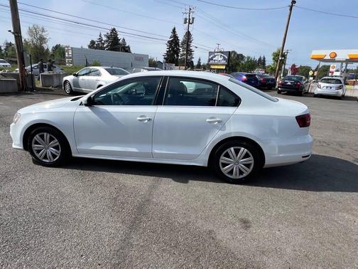 Pure White 2017 Volkswagen Jetta 1.4T S