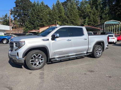 Quicksilver Metallic 2022 GMC Sierra 1500 SLT