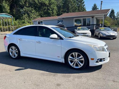 Summit White 2014 Chevrolet Cruze LTZ