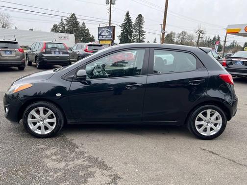 Jet Black 2014 Mazda Mazda2 Touring