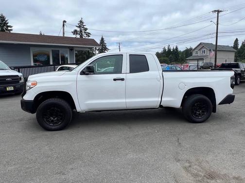 Super White 2016 Toyota Tundra SR