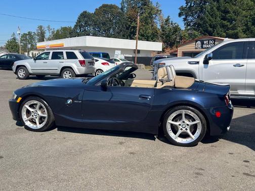 Blue 2006 BMW Z4 3.0si Roadster