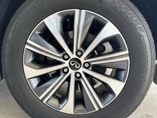 2023 INFINITI QX60 Pure