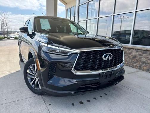 2023 INFINITI QX60 Pure