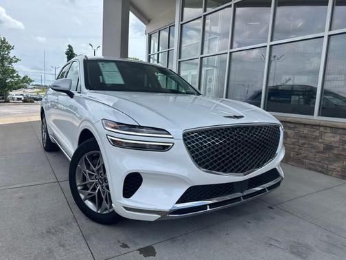 White 2025 Genesis GV70 2.5T