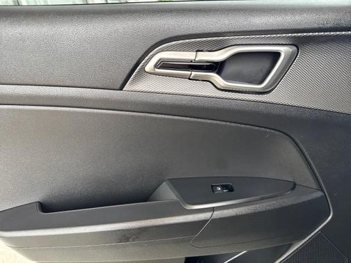 Gray 2023 Kia Sportage LX