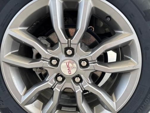 Silver 2022 GMC Terrain SLT