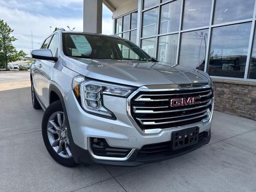 Silver 2022 GMC Terrain SLT