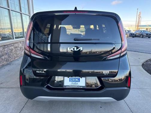2024 Kia Soul LX