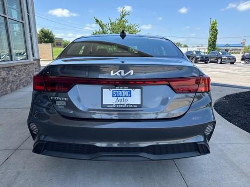Gray 2024 Kia Forte LXS