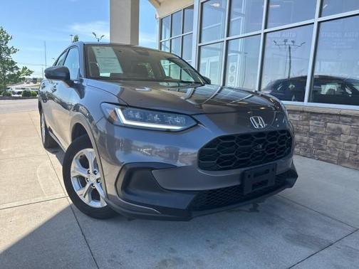 Gray 2025 Honda HR-V LX