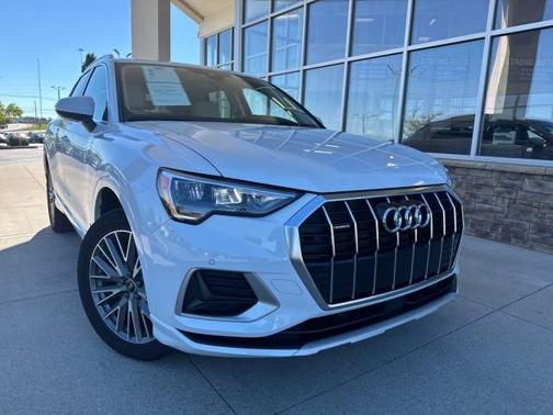 2022 Audi Q3 40 Premium