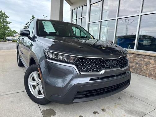 Gray 2023 Kia Sorento LX