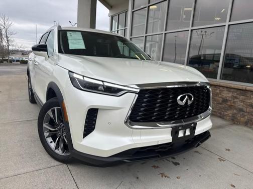 Majestic White 2024 INFINITI QX60 Luxe SUV