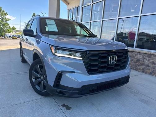 Gray 2025 Honda Pilot Sport