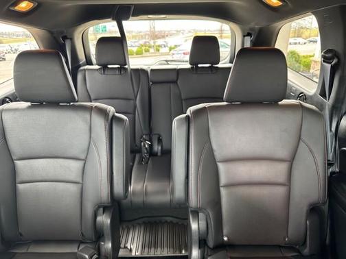 2022 Honda Pilot Black Edition