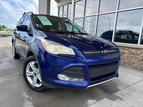 Blue 2014 Ford Escape SE