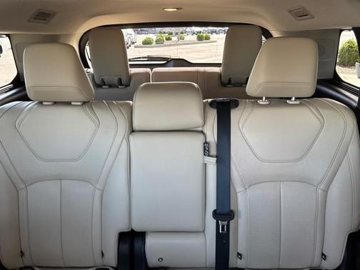 2022 INFINITI QX60 Luxe