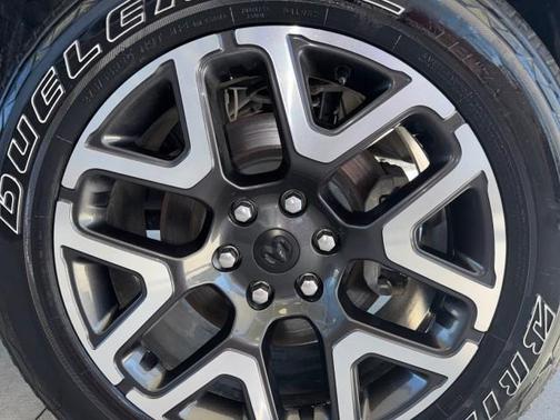 Black 2025 RAM 1500 Laramie