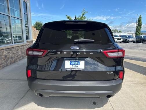 Black 2025 Ford Escape ST-Line