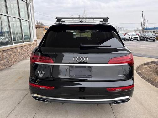 2023 Audi Q5 45 S line Premium Plus