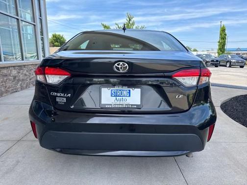 Black 2022 Toyota Corolla LE