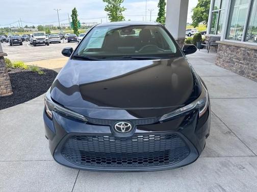 Black 2022 Toyota Corolla LE