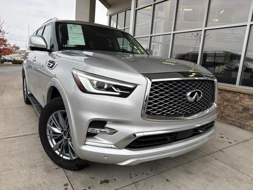 2022 INFINITI QX80 Luxe