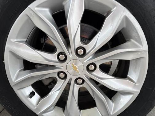 Gray 2023 Chevrolet Malibu LT