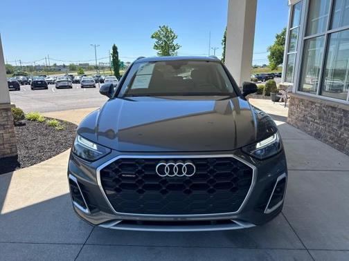 Daytona Gray Pearl Effect 2022 Audi Q5 45 S line Premium Plus