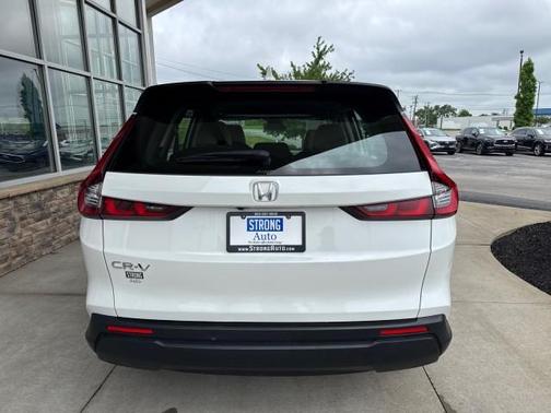 White 2023 Honda CR-V LX