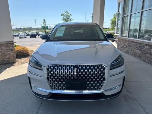 White 2023 Lincoln Corsair Standard