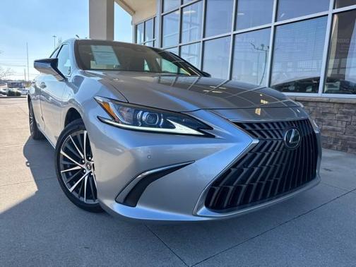 2023 Lexus ES 250 