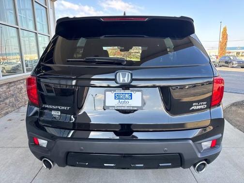 2022 Honda Passport Elite