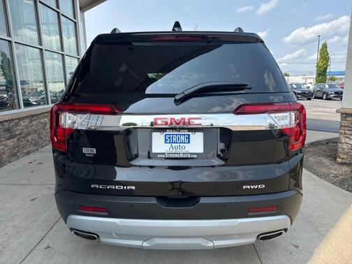 2021 GMC Acadia SLT