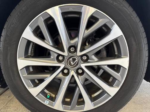 2022 Lexus ES 350 Base