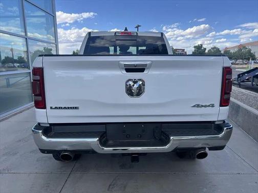 Ivory White Tri-Coat Pearlcoat 2021 RAM 1500 Laramie