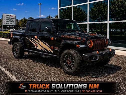 Black Clearcoat 2021 Jeep Gladiator Mojave 4x4