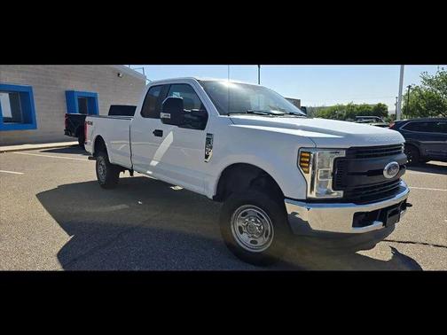 Oxford White 2018 Ford F-250 XL