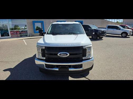 Oxford White 2018 Ford F-250 XL
