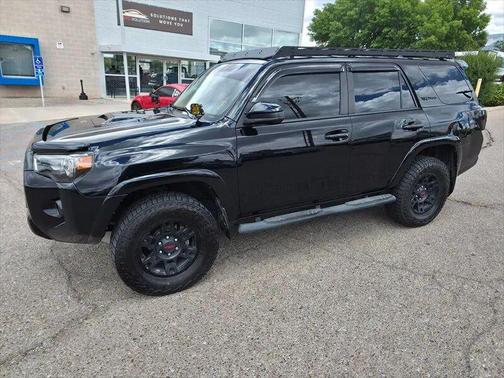Midnight Black Metallic 2018 Toyota 4Runner TRD Pro