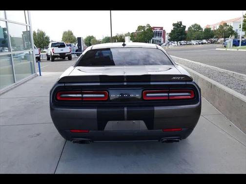 Granite Pearlcoat 2016 Dodge Challenger SRT 392